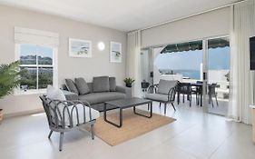 32 Thira - Santorini Beach Flat